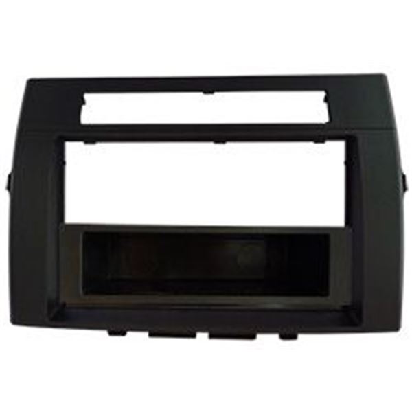 Support decor autradio vide poche noir pour TOYOTA COROLLA VERSO 05> Support decor autradio vide poche noir pour TOYOTA COROLLA VERSO 05>