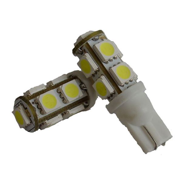 2 ampoules Led T10 (9 pastilles smd5050) éclairage blanc Autoled. 2 ampoules Led T10 (9 pastilles smd5050) éclairage blanc Autoled.
